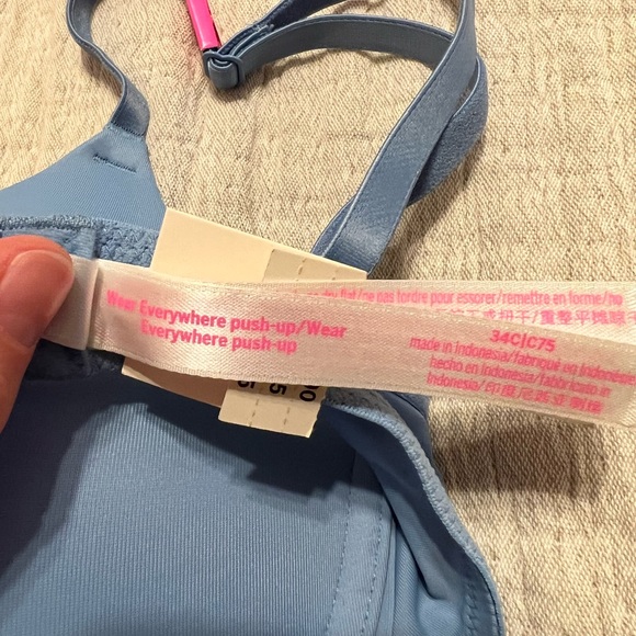 PINK Victoria Secret Bra - Picture 2 of 3